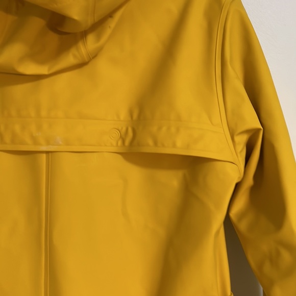 Helly Hansen Yellow Raincoat - Picture 8 of 10